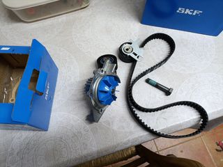 Kit distribución Peugeot 407 2.0 HDI