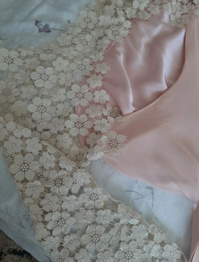 Vestido Intropia encaje rosa palo