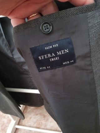 Americana gris marengo de Sfera