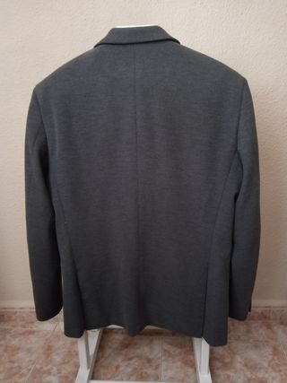 Americana gris marengo de Sfera