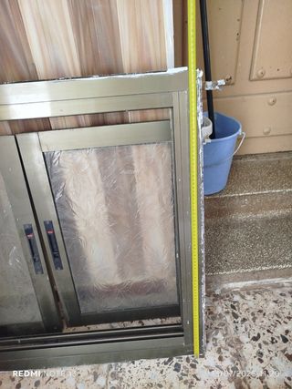Ventana aluminio usada