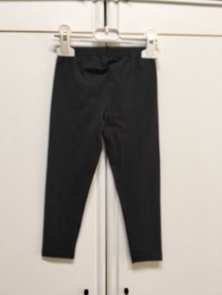 Set di 4 capi di abbigliamento bimba 3/4 anni 
