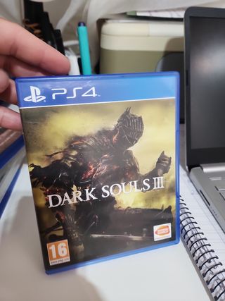 PS4 (PlayStation 4): Bloodborne, Call of Duty: Bla
