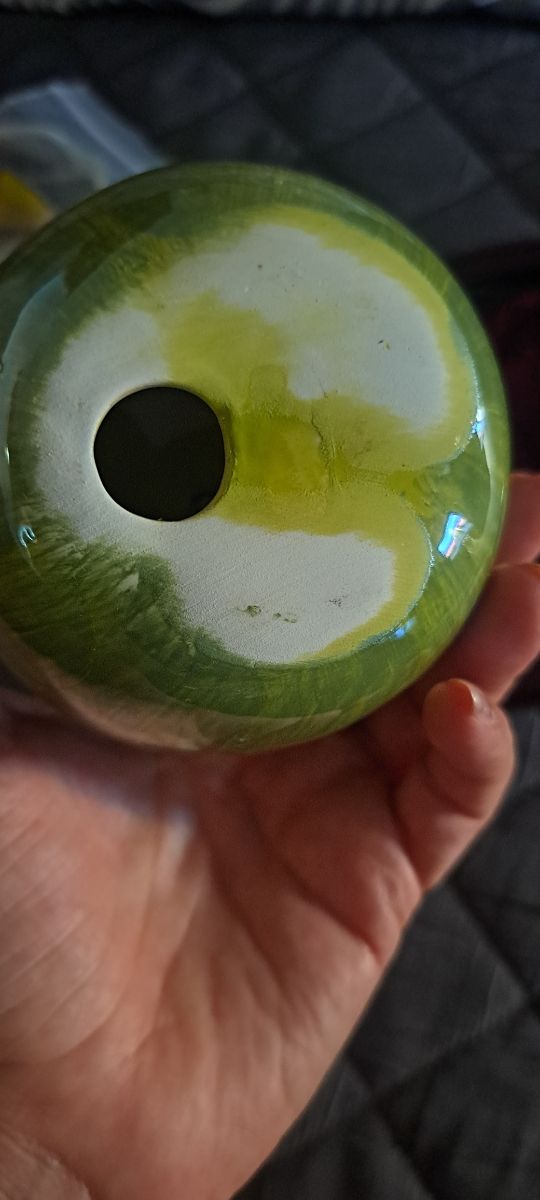 Mela fermacarte verde | Ceramica e metallo