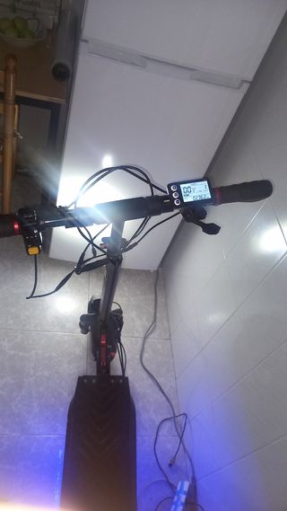 Patinete eléctrico +candado

