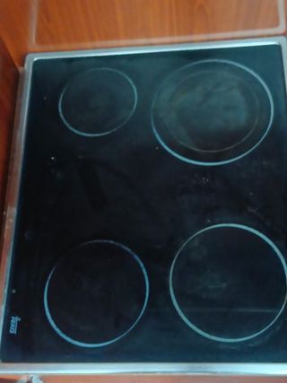 Vitrocerámica 4 fuegos - Teka