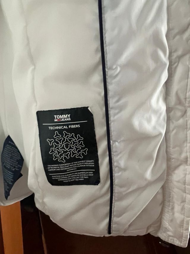 Chaqueta Tommy Jeans blanca