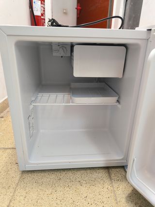 Mini nevera 43L - Frigorífico pequeño