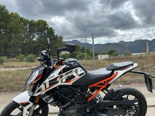 KTM Duke 125