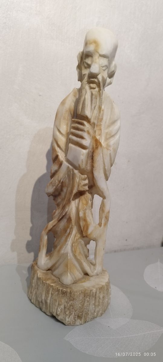 Escultura asiática mármol