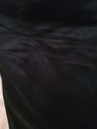 Vestido negro entallado