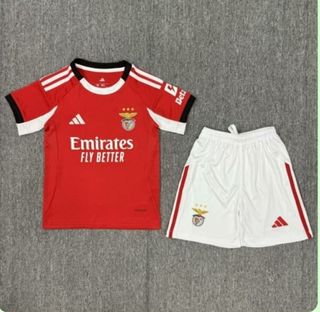 Equipamento Sport Lisboa e Benfica - 14 anos