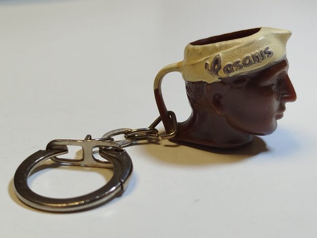 Llavero Casanis años 60