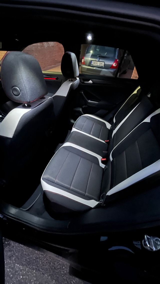 Volkswagen T-Roc Sport 2.0 TDI 4motion 2019 4x4