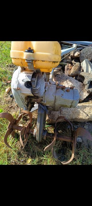 Motocultor antiguo/Fresadora
