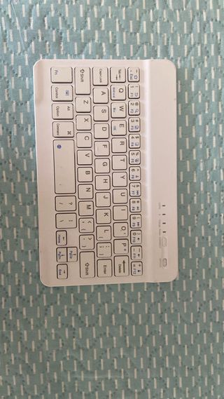 Teclado Bluetooth Portátil
