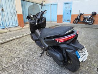 Yamaha XMAX 125 - Scooter Negro