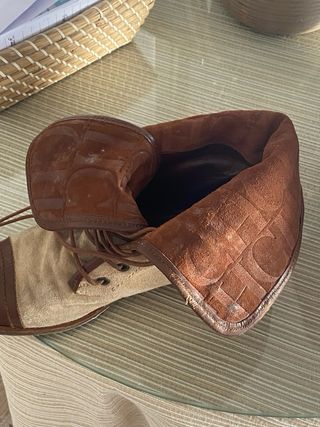 Botas Carolina Herrera beige-marrón