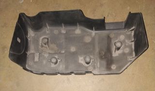 Tapa motor Opel Corsa C (2003-2007)