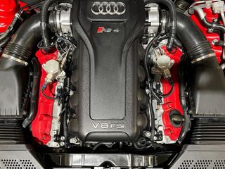 Audi RS4 2014