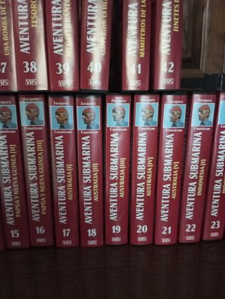 42 Cintas VHS Aventura Submarina