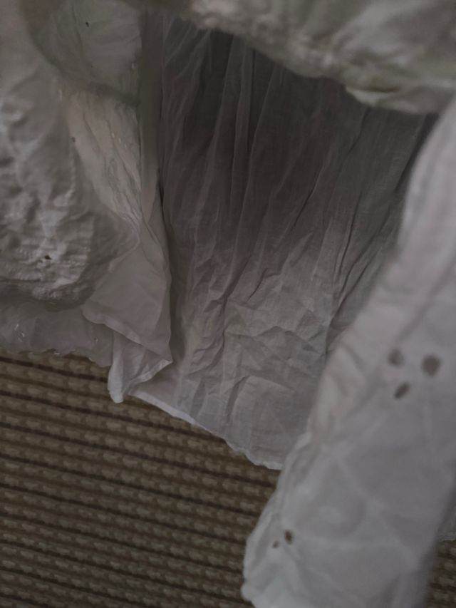 Abito in cotone 100% di alta qualità con ricamo inglese