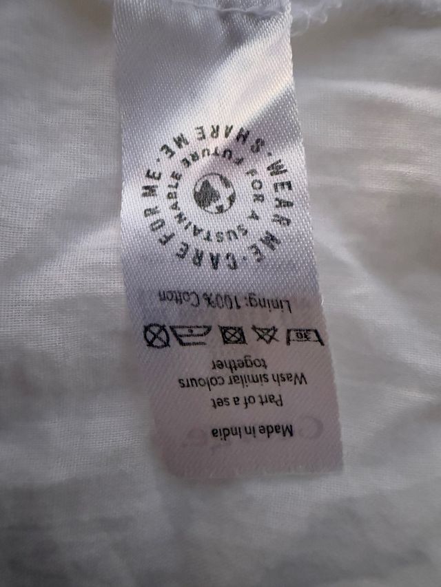 Abito in cotone 100% di alta qualità con ricamo inglese