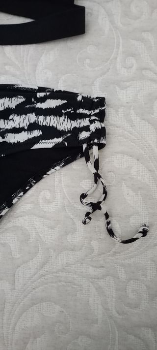Bikini negro y blanco