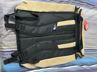 Mochila The North Face Beige