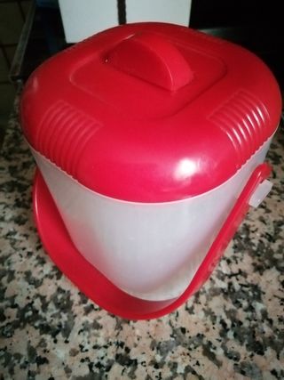 CUBITERA CON TAPADERA Y ASA EN PLASTICO RIGIDO