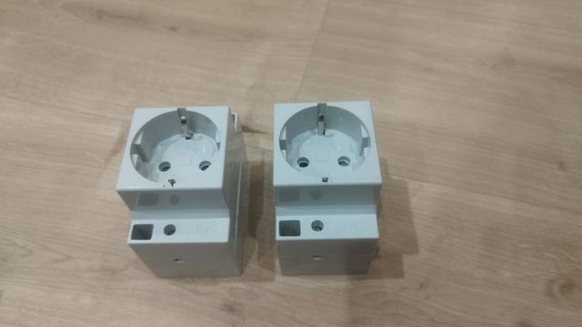 2 Tomas Schuko carril DIN