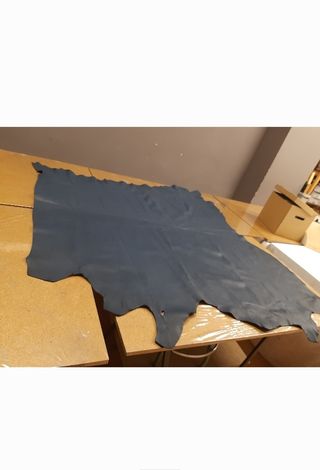Pelle bovina blu marino
