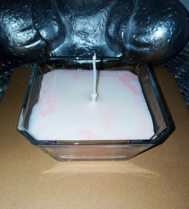 Vela ecológica y aromática cuadrada - rosa y blanc