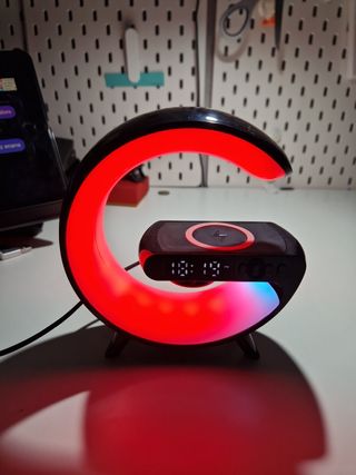 Lampara-Cargador inalámbrico con reloj