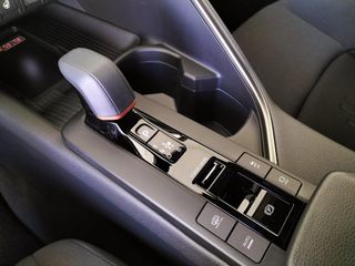 TOYOTA C-HR CH Toyota C-HR - NG24