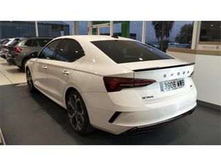 SKODA Octavia 2.0 TSI 195 kW (265CV) DSG RS