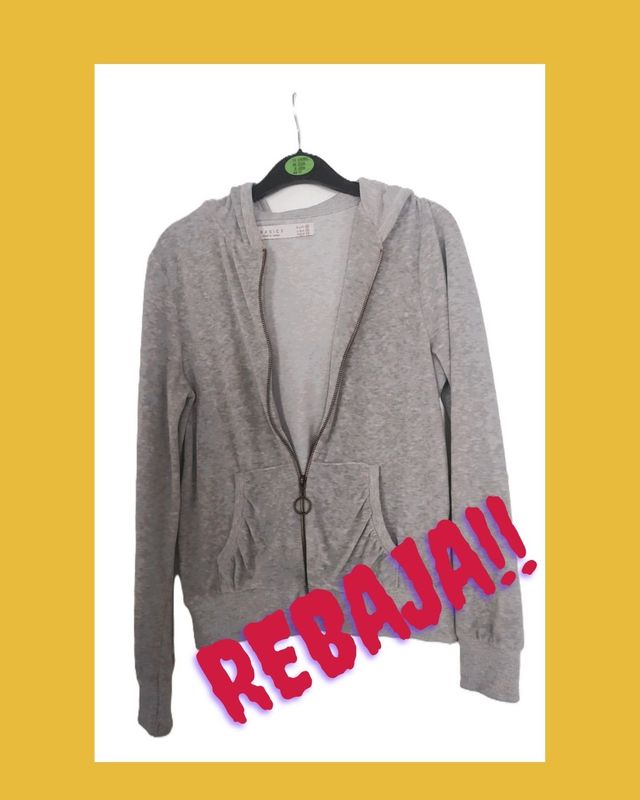 Sudadera gris con capucha