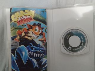 PSP Street negra - Crash of the Titans