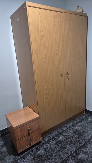 Cama Abatible Vertical, Armario y mesita noche