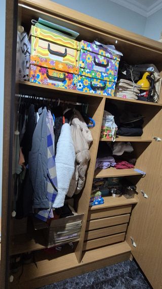 Cama Abatible Vertical, Armario y mesita noche