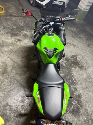 Kawasaki Ninja 650 KRT CON AKRAPOVIC HOMOLOGADO A2