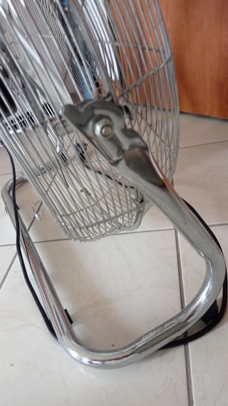 Ventilatore da terra e parete