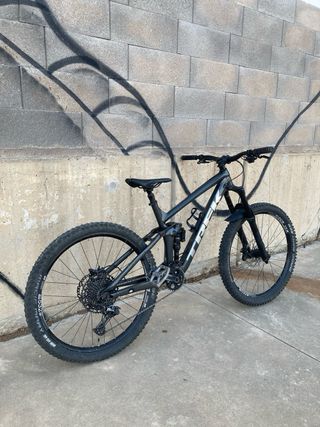 Trek Remedy 8 M-L 