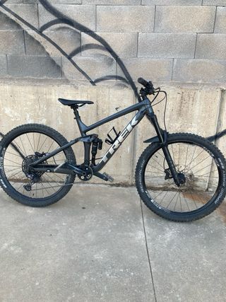 Trek Remedy 8 M-L 