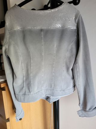 Giacca grigia leggera