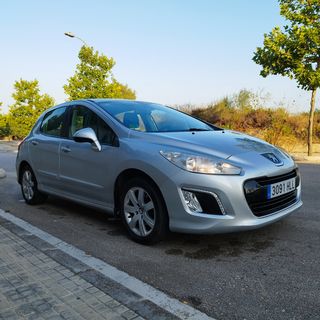 Peugeot 308 2012