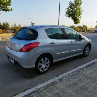 Peugeot 308 2012