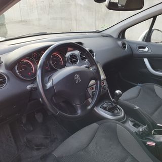 Peugeot 308 2012