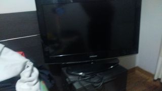 TV Samsung LCD 32" (NO Smart TV)