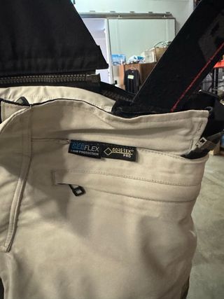 mono moto Rev'it! Gore-Tex